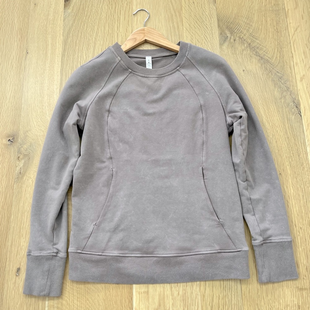 Lululemon crewneck size 6 gray